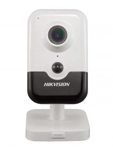Компактная IP-видеокамера Wi-Fi 3Мп HikVision DS-2CD2435FWD-IW (2.8 мм) с ИК-подсветкой до 10 м