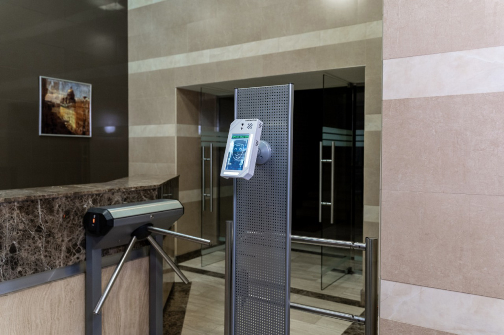 терминал на турникет.jpg