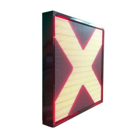 Светодиодный односекционный светофор Инфопаркинг ИС-Р4/8Q8/220/MATRIX (Р4/220/MATRIX), 640 мм