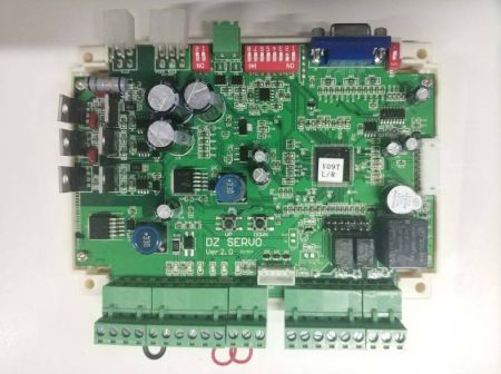 Шлагбаум автоматический ZKTeco ProBG3130L, со складной стрелой 3 м, левый