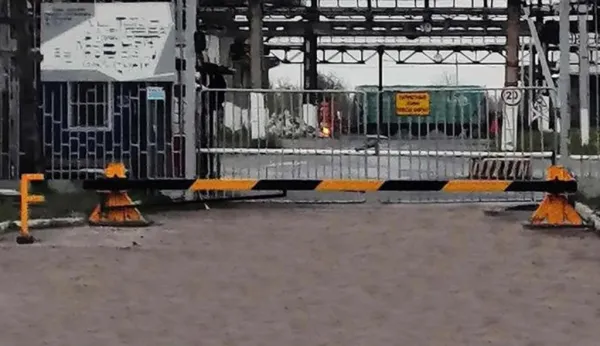 Противотаранный шлагбаум ПШГ-СБ 4000 горизонтальный, механический, 20 тонн