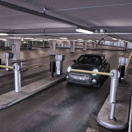 Уличная сетевая купольная IP-видеокамера 2Мп Axis P3245-LVE-3 License Plate Verifier Kit