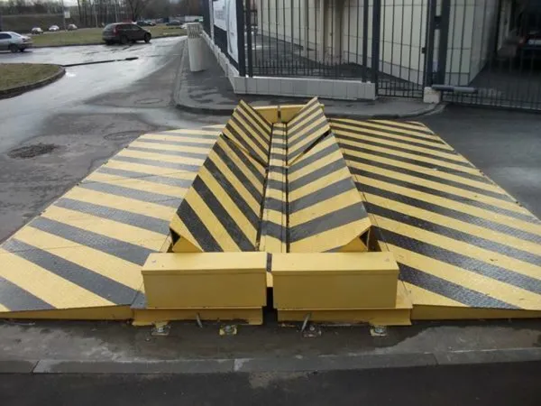 Дорожный блокиратор Сатурн Конверсия электромеханический, накладной