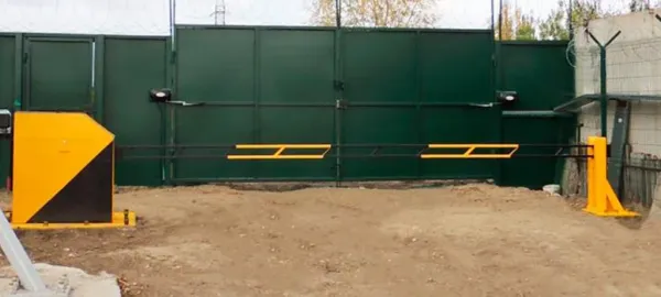 Противотаранный шлагбаум ПШВ-СБ (Л) 5000 вертикальный, механический, 3,5 тонны