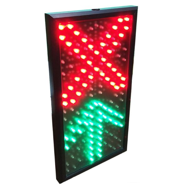 Светофор светодиодный двухсекционный Инфопаркинг ИС-Р3/24/2, 200 мм (красный крест, зелёная стрелка) Светофор светодиодный двухсекционный Инфопаркинг ИС-Р3/24/2, 200 мм (красный крест, зелёная стрелка)