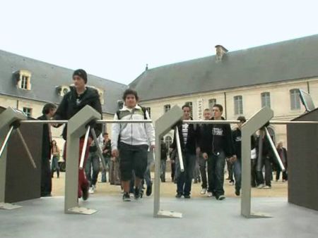 Турникет-трипод PERCo-TTR-04.1E из окрашенной стали, черный с блестками (с планками Антипаника)