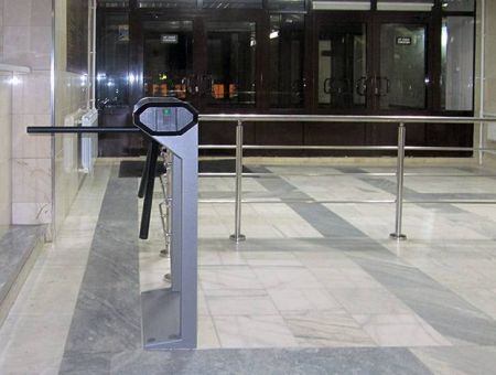 Электронная проходная PERCo-KT02.9 с ПО PERCo-WS и модулем WM01 с планками Антипаника