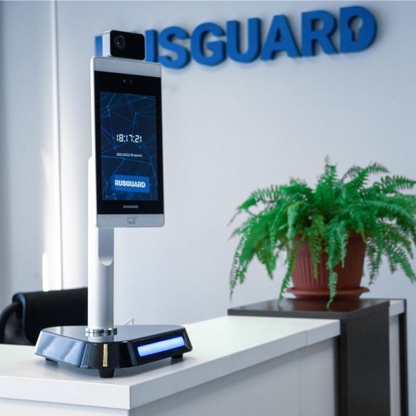Стойка настольная для терминалов RusGuard R20-Face