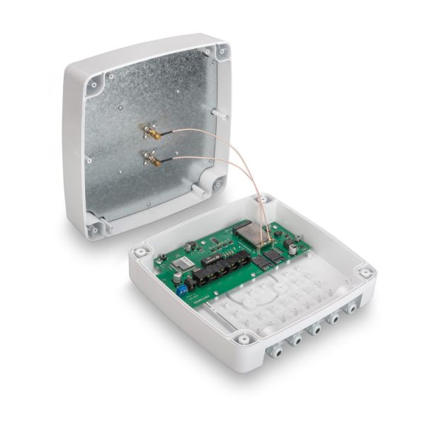 Роутер Kroks Rt-Ubx PoE DS e6 4-48 с модемом LTE cat.6 для видеонаблюдения