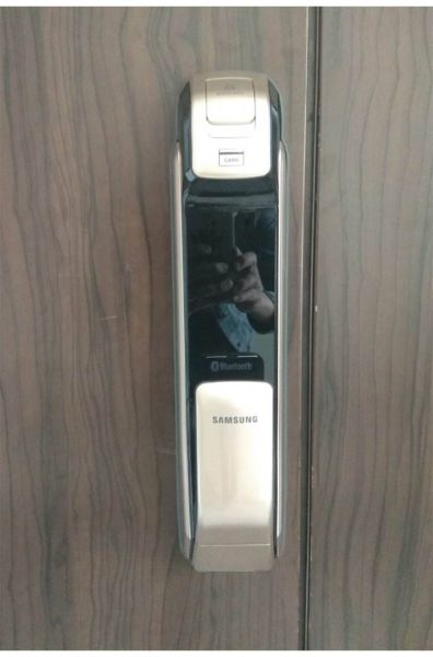 Электронный замок биометрический Samsung SHP-DP728AK/VK с bluetooth (двухригельная врезная часть)