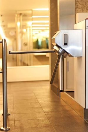 Турникет-трипод навесной Cominfo BAR EK-Wall