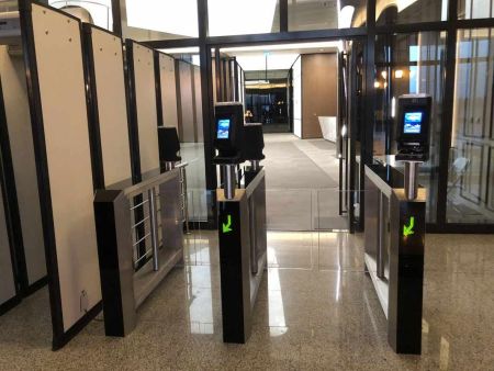 Распашной двухпроходной турникет Gotschlich Axioma DF VIP 1025H со сканером штрих-кода Распашной двухпроходной турникет Gotschlich Axioma DF VIP 1025H со сканером штрих-кода