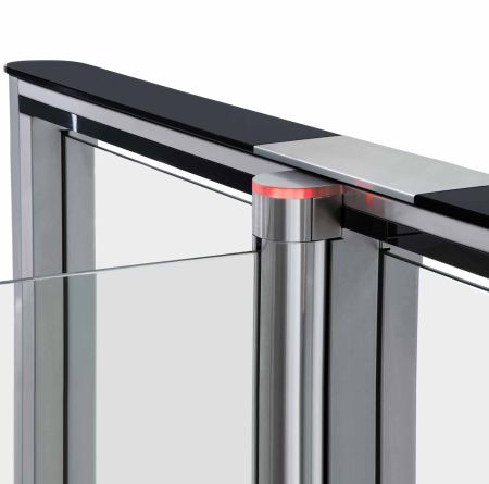 Крышка PERCo SDС-01GS из закаленного стекла с вставкой из нержавеющей стали для двусторонней секции ST-01