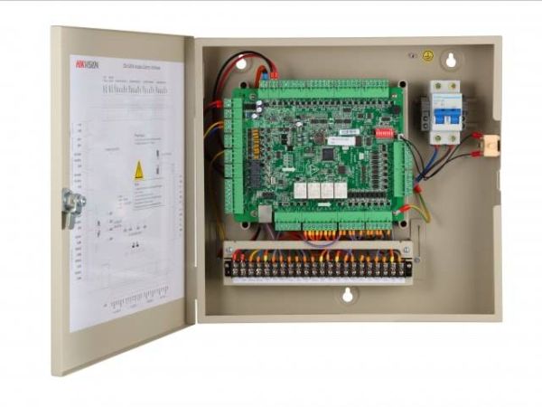 Сетевой контроллер HikVision DS-K2604