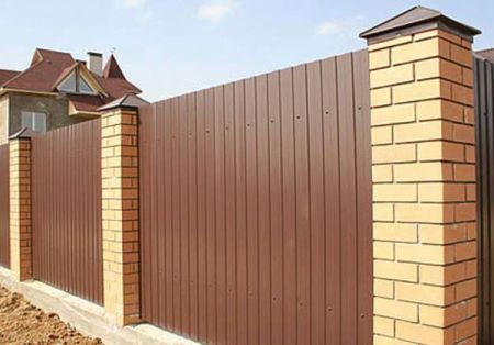 Столб опорный для ворот (кирпич) Столб опорный для ворот (кирпич)