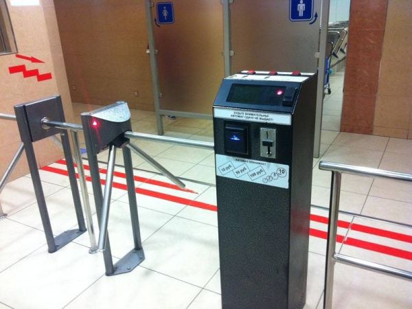 Платежный терминал Stella. Монето-купюроприемник с ЖК дисплеем