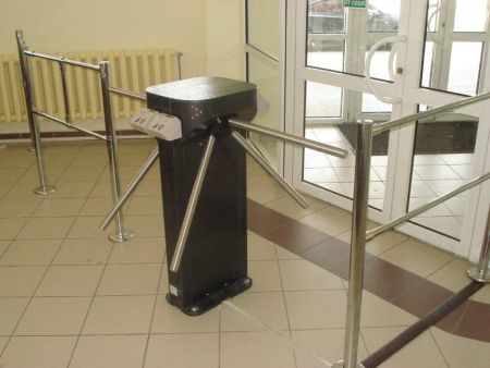 Турникет-трипод двухпроходной Ростов-Дон Т283М1 из окрашенной стали (без планок)