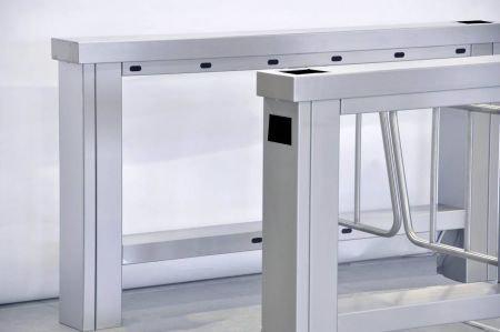 Центральный модуль распашного уличного турникета Cominfo EasyGate WN-M-2W