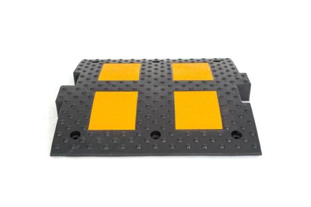 Искусственная дорожная неровность ИДН-500-1 армированная (центральный элемент)