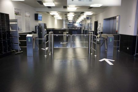 Трехштанговый тумбовый турникет-трипод Gotschlich Modul Cross 3-Arm (6MCR3AEC)