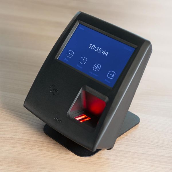 Биометрический терминал учета рабочего времени PERCo CR11.1K с активированным ПО PERCo-WSE и PERCo-WME01