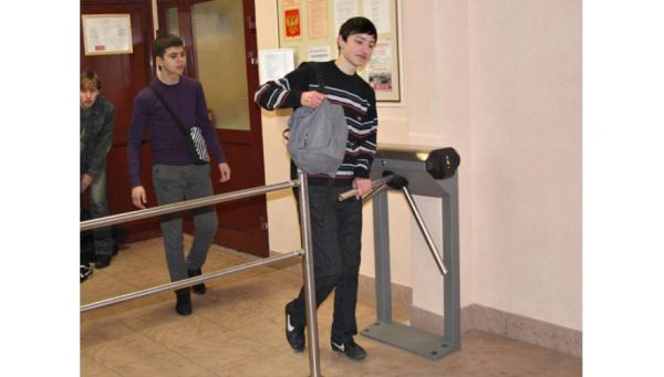 Электронная проходная PERCo-KT02.3 для школы (минимальная комплектация)