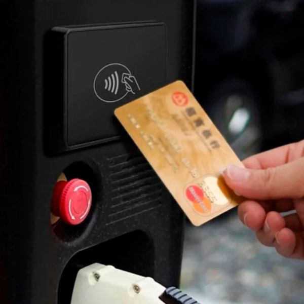 Бесконтактный считыватель INPAS PAX IM700 для NFC-платежей