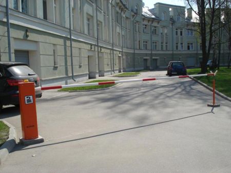 Шлагбаум автоматический Фантом Гранд G6000 с круглой стрелой 6 метров