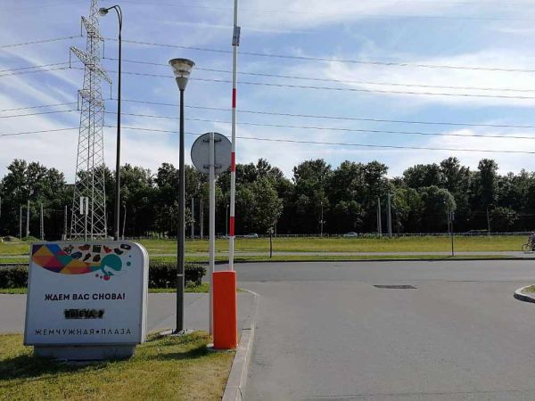 Шлагбаум автоматический Фантом Гранд-Арктик GA6000 с круглой стрелой 6 м и радиоуправлением