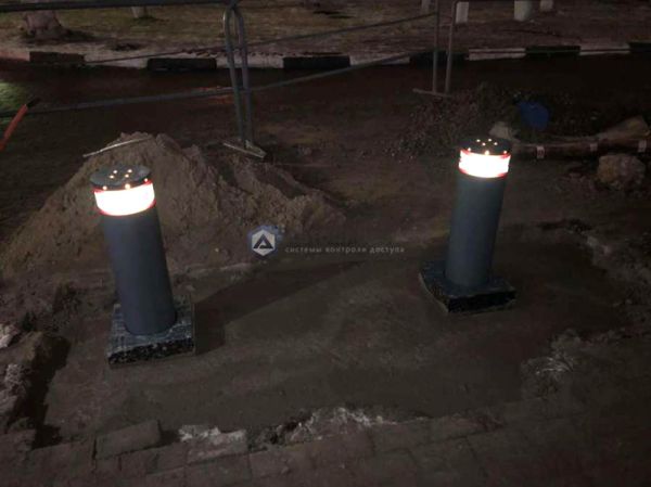 Электромеханический боллард BFT EASY RUS L 220/700-6 из нерж. стали, с подсветкой