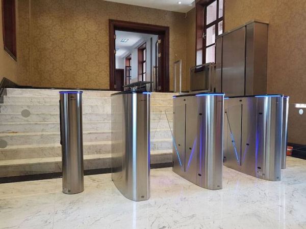 Центральный модуль раздвижного турникета Came Sliding Gate GL, 550 мм (SGL02C)