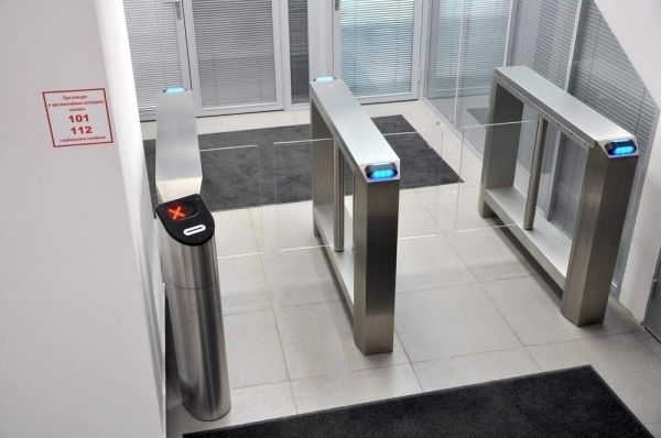 Центральный модуль распашного турникета Gotschlich Axioma DF 1025H (650/900 мм) (6AXI2DC-SB)