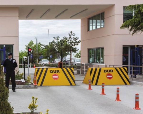 Блокиратор дорожный гидравлический RRB 600 (RRB-20F60) усиленный K8, длина 2000 мм