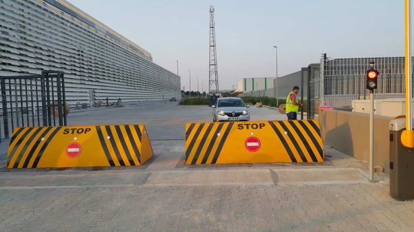 Блокиратор дорожный гидравлический HRB 600 (HRB-30R60), длина 3000 мм