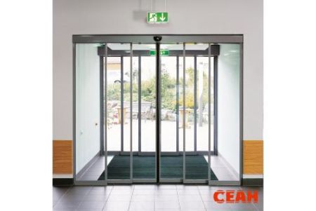 Автоматическая раздвижная дверь dormakaba TST FLEX, двухстворчатая телескопическая, боковой экран, триплекс 8мм