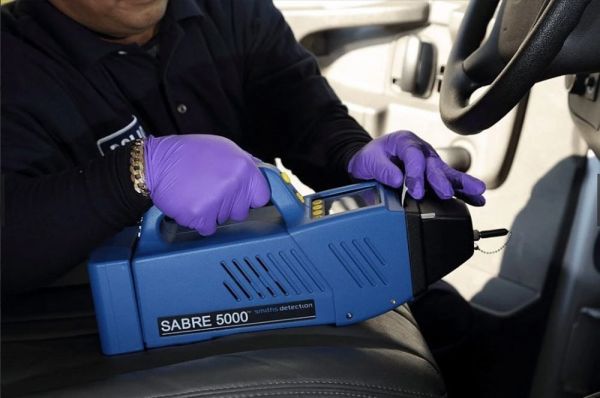 Детектор взрывчатых веществ Sabre 5000