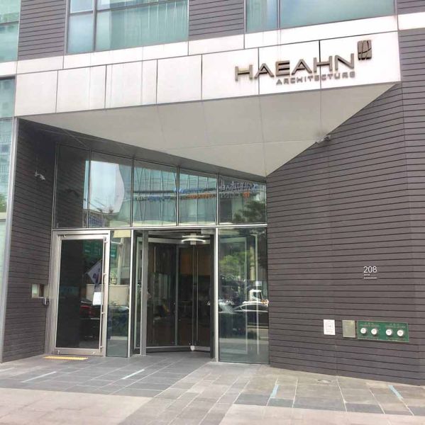 Карусельные двери dormakaba ATRIUM FLEX