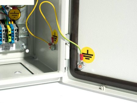 Источник бесперебойного питания SKAT-UPS 600 IP65 Источник бесперебойного питания SKAT-UPS 600 IP65